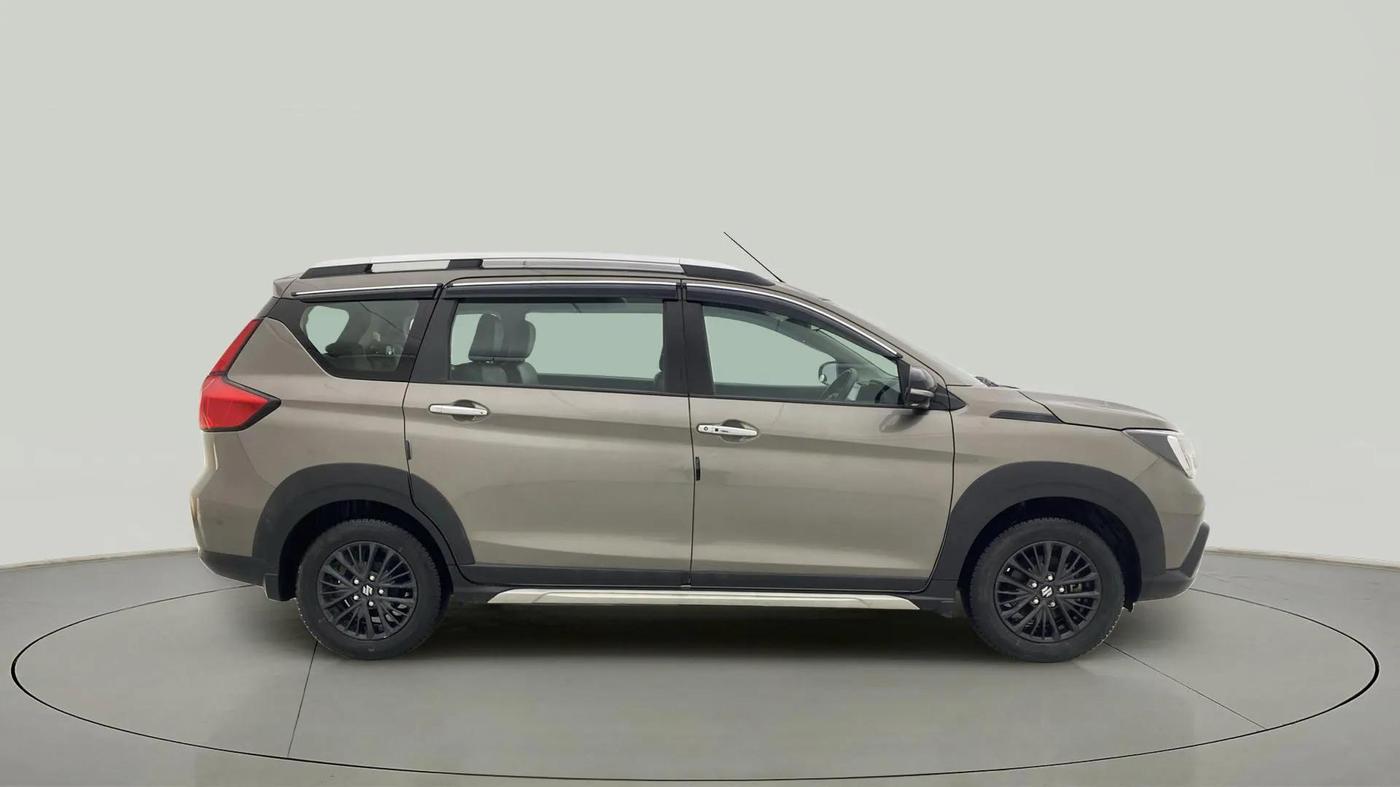 2021 Maruti XL6 ALPHA MT, Petrol, Manual, 35,030 km, Right Side View
