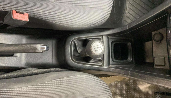 2012 Maruti Swift ZXI, Petrol, Manual, 75,032 km, Gear Lever