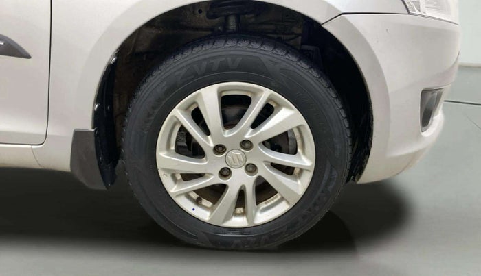 2012 Maruti Swift ZXI, Petrol, Manual, 75,032 km, Right Front Wheel