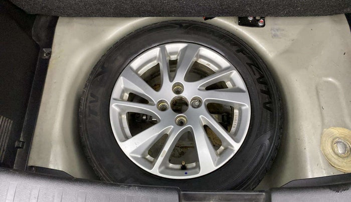 2012 Maruti Swift ZXI, Petrol, Manual, 75,032 km, Spare Tyre