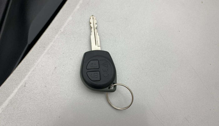 2012 Maruti Swift ZXI, Petrol, Manual, 75,032 km, Key Close Up
