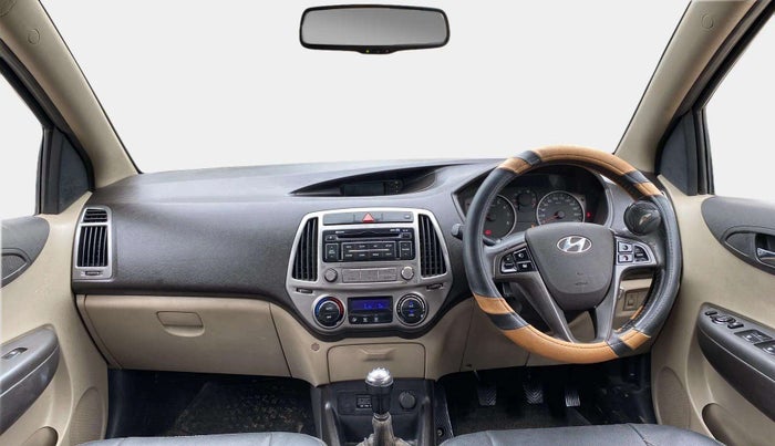 2013 Hyundai i20 SPORTZ 1.2, Petrol, Manual, 1,11,619 km, Dashboard