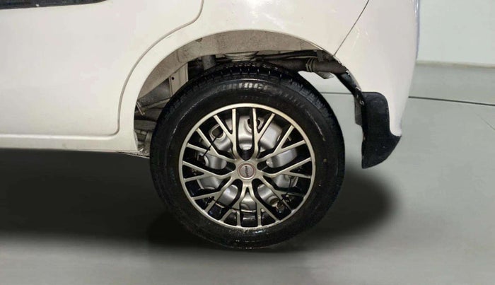 2015 Maruti Alto K10 LXI, Petrol, Manual, 11,357 km, Left Rear Wheel