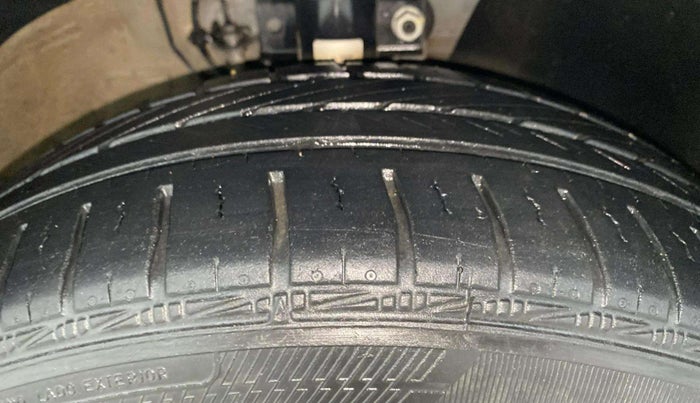 2020 Skoda Rapid ACTIVE 1.0 TSI, Petrol, Manual, 24,157 km, Right Front Tyre Tread