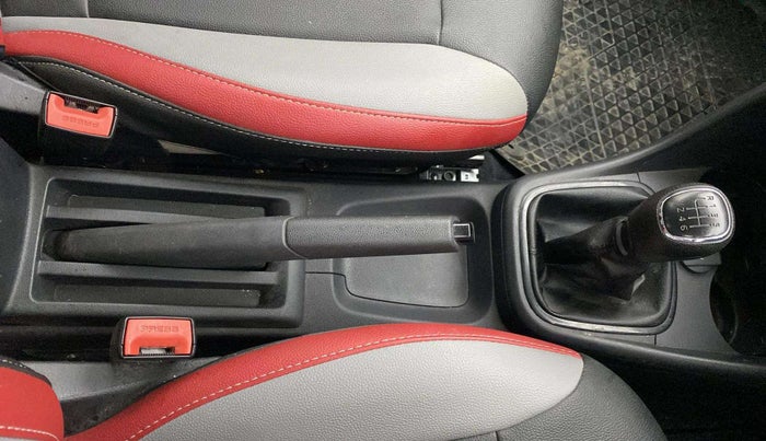 2020 Skoda Rapid ACTIVE 1.0 TSI, Petrol, Manual, 24,157 km, Gear Lever