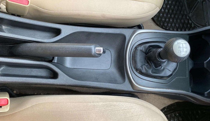 2015 Honda City 1.5L I-VTEC V MT, Petrol, Manual, 69,276 km, Gear Lever