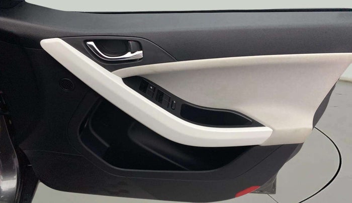 2024 Tata NEXON CREATIVE + 1.5 DIESEL, Diesel, Manual, 8,425 km, Driver Side Door Panels Control
