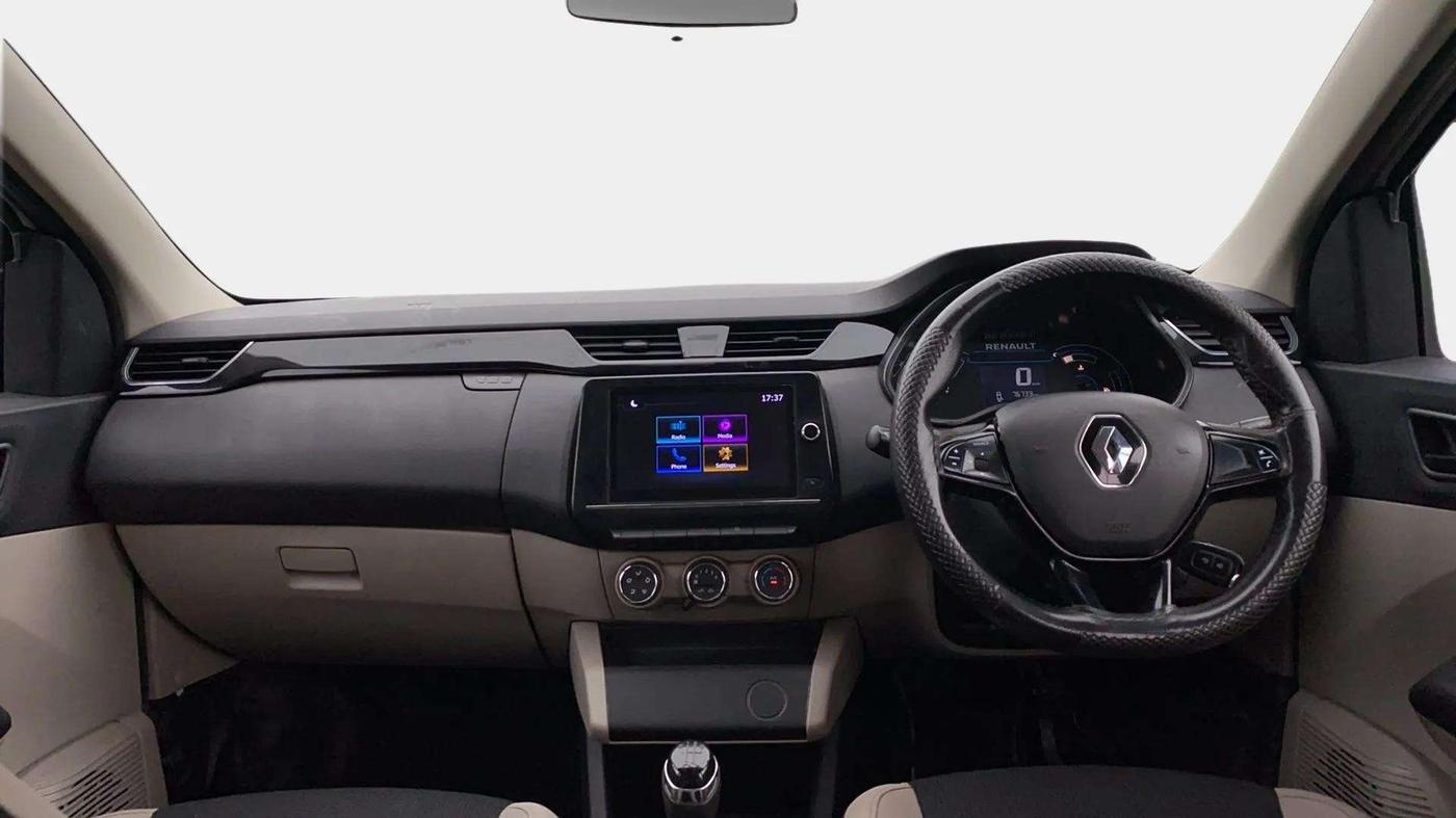 2022 Renault TRIBER RXT, Petrol, Manual, 76,713 km, Dashboard