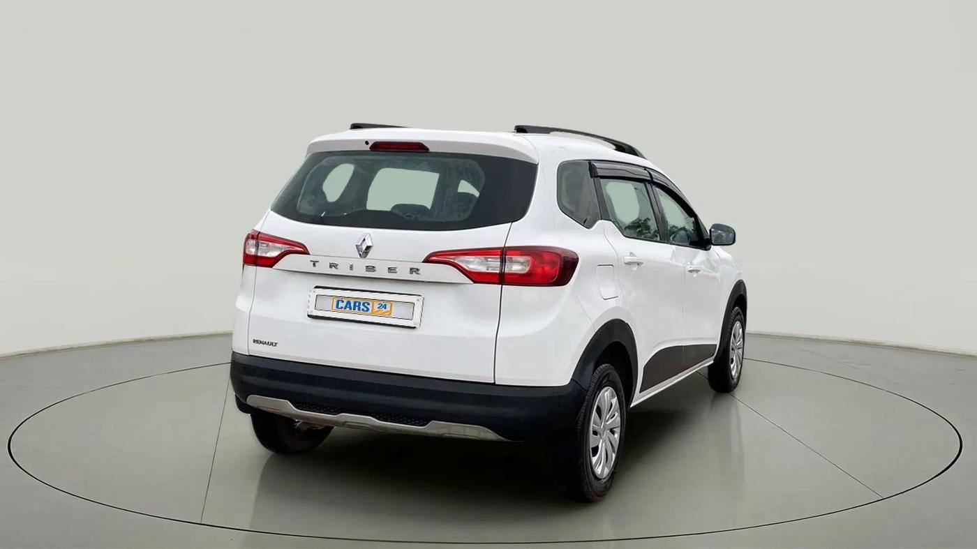 2022 Renault TRIBER RXT, Petrol, Manual, 76,713 km, Right Back Diagonal