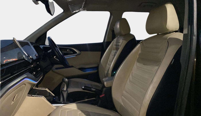 2022 KIA CARENS LUXURY 1.5 DIESEL 7 STR, Diesel, Manual, 39,510 km, Right Side Front Door Cabin