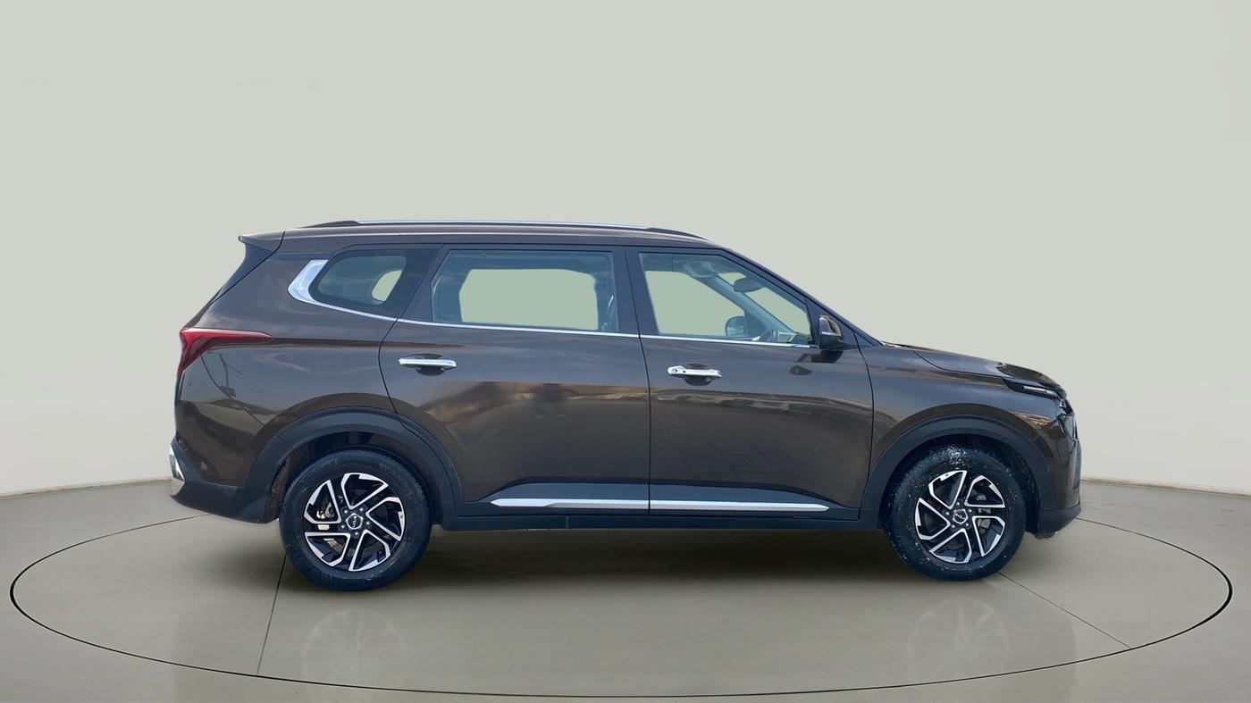 2022 KIA CARENS LUXURY 1.5 DIESEL 7 STR, Diesel, Manual, 39,804 km, Right Side View