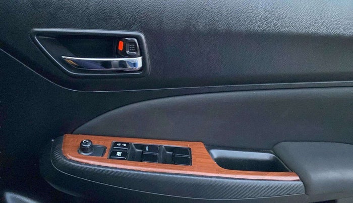 2021 Maruti Swift VXI, Petrol, Manual, 37,334 km, Driver Side Door Panels Control