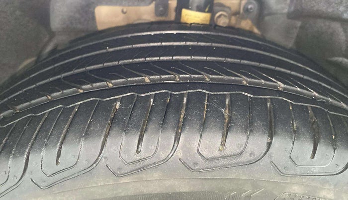 2018 Ford Ecosport TITANIUM 1.5L PETROL AT, Petrol, Automatic, 94,655 km, Left Front Tyre Tread