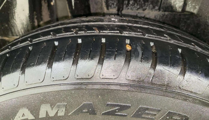 2021 Maruti Dzire VXI AMT, Petrol, Automatic, 27,904 km, Right Rear Tyre Tread