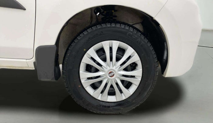 2019 Maruti Alto VXI, Petrol, Manual, 55,034 km, Right Front Wheel