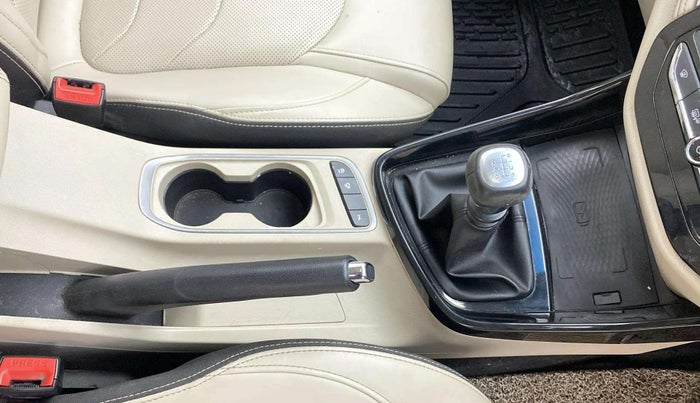 2021 MG HECTOR SHARP HYBRID 1.5 PETROL, Petrol, Manual, 84,714 km, Gear Lever