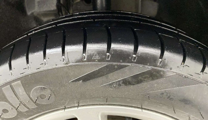 2018 Tata Tiago XZ PETROL, Petrol, Manual, 63,497 km, Left Front Tyre Tread