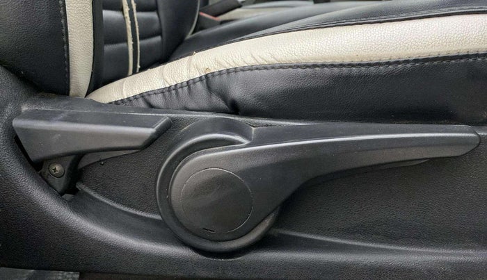 2018 Tata Tiago XZ PETROL, Petrol, Manual, 63,497 km, Driver Side Adjustment Panel
