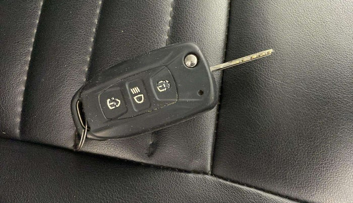 2018 Tata Tiago XZ PETROL, Petrol, Manual, 63,497 km, Key Close Up