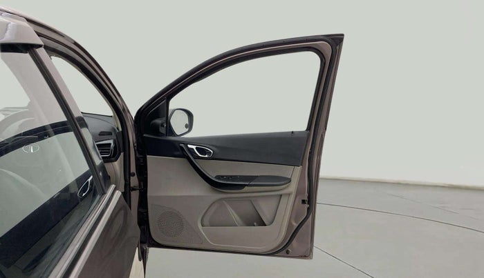2018 Tata Tiago XZ PETROL, Petrol, Manual, 63,497 km, RHS Front Door