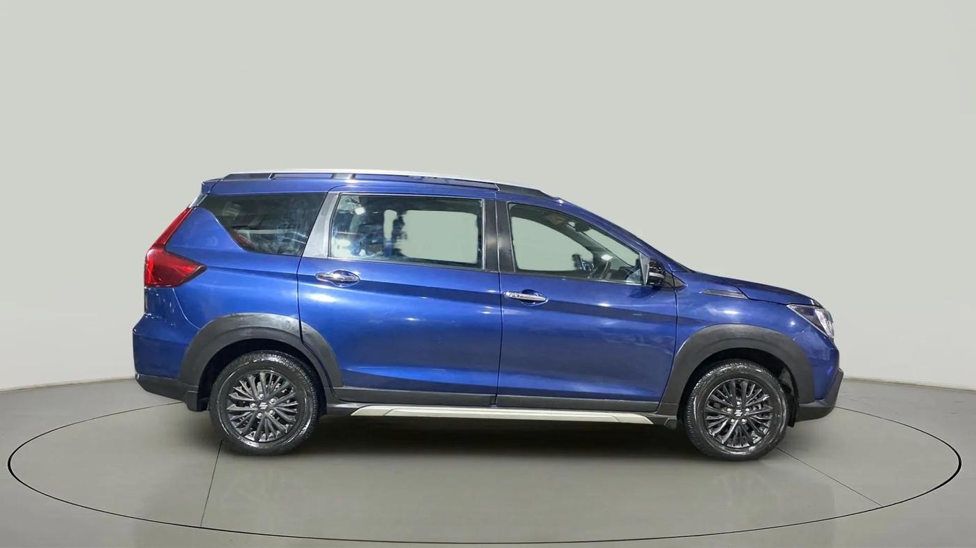 2020 Maruti XL6 ALPHA AT, Petrol, Automatic, 10,556 km, Right Side View