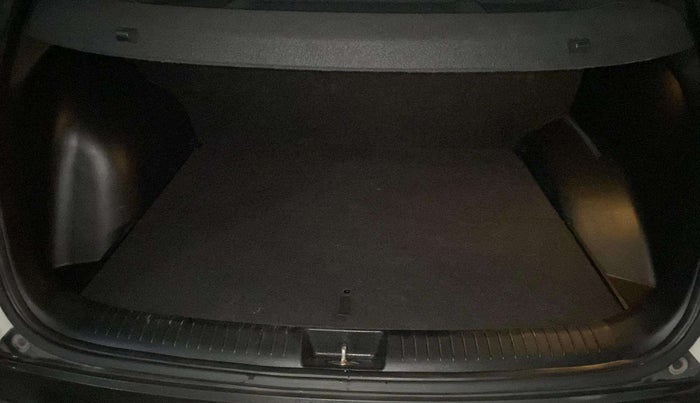 2019 Hyundai Creta SX 1.6 PETROL, Petrol, Manual, 49,923 km, Boot Inside