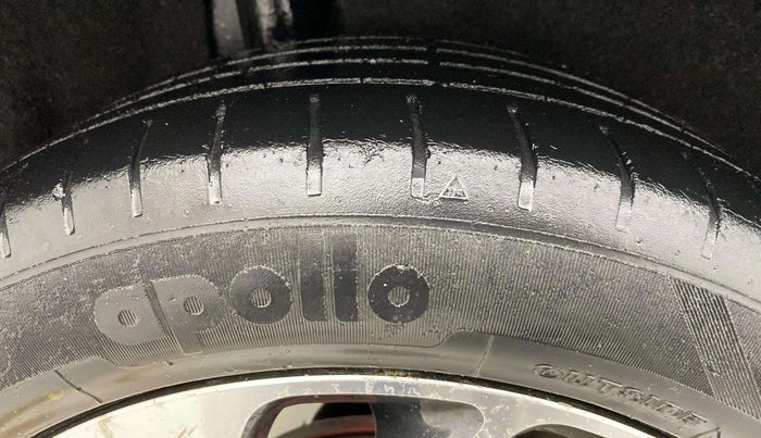 2019 Maruti Baleno ZETA PETROL 1.2, Petrol, Manual, 99,225 km, Right Rear Tyre Tread