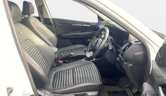 2023 KIA SONET GTX PLUS 1.5 IMT, Diesel, Manual, 31,195 km, Right Side Front Door Cabin