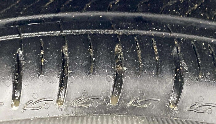 2018 Tata Tiago XZ PLUS PETROL, Petrol, Manual, 58,412 km, Left Front Tyre Tread