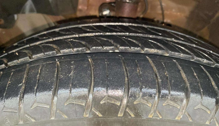 2016 Honda Jazz 1.2L I-VTEC V AT, Petrol, Automatic, 66,110 km, Left Front Tyre Tread