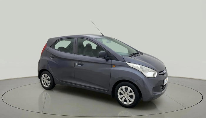 2015 Hyundai Eon MAGNA +, Petrol, Manual, 69,837 km, Right Front Diagonal