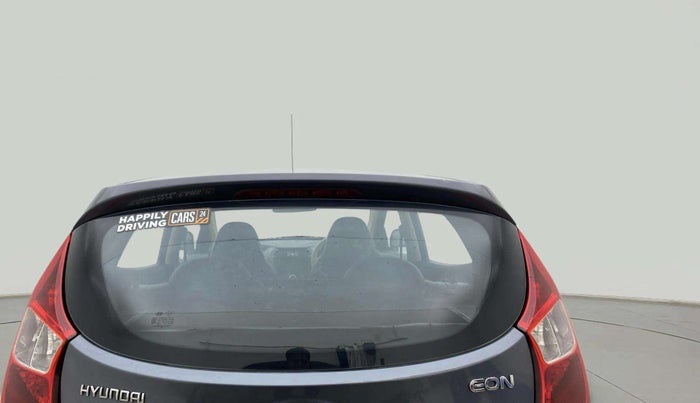2015 Hyundai Eon MAGNA +, Petrol, Manual, 69,837 km, Rear Windshield