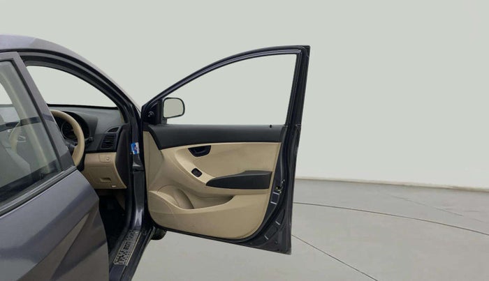 2015 Hyundai Eon MAGNA +, Petrol, Manual, 69,837 km, RHS Front Door