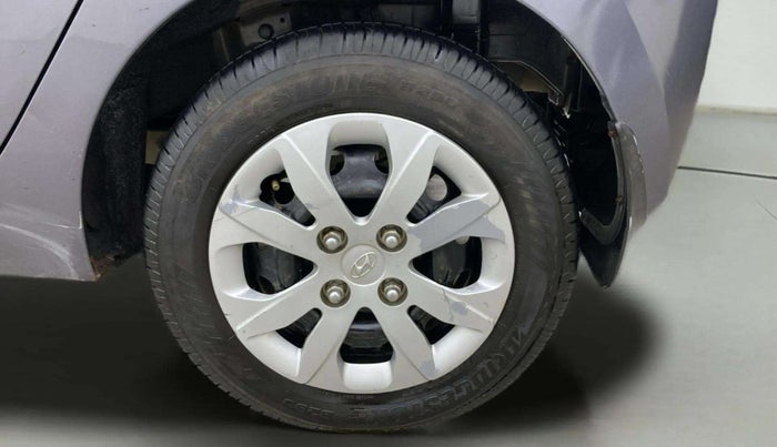 2015 Hyundai Eon MAGNA +, Petrol, Manual, 69,837 km, Left Rear Wheel