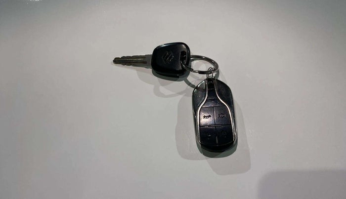 2015 Maruti Alto 800 LXI, Petrol, Manual, 73,347 km, Key Close Up