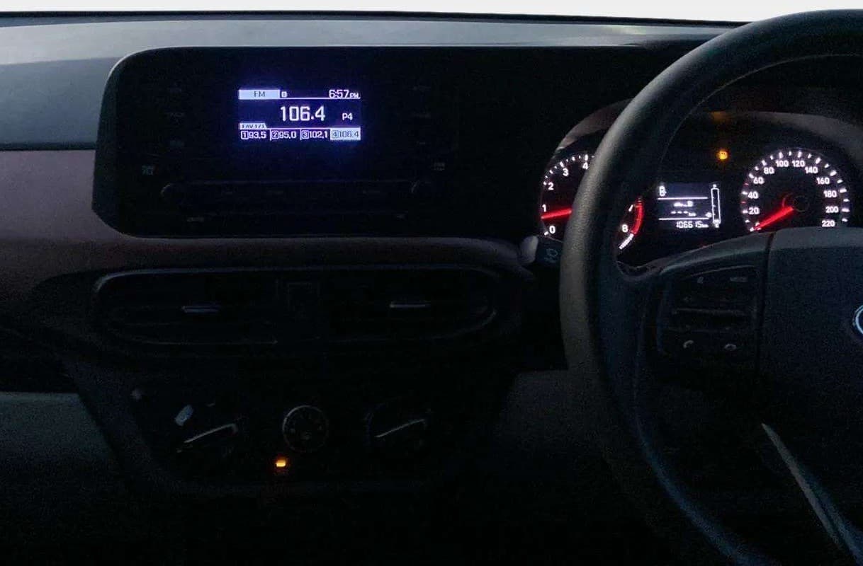 2020 Hyundai AURA S 1.2, Petrol, Manual, 1,06,621 km, Air Conditioner