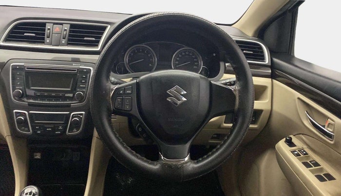 2016 Maruti Ciaz VXI+, Petrol, Manual, 1,06,373 km, Steering Wheel Close Up