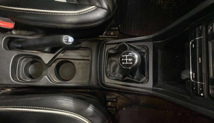 2021 Maruti Vitara Brezza VXI, Petrol, Manual, 89,879 km, Gear Lever