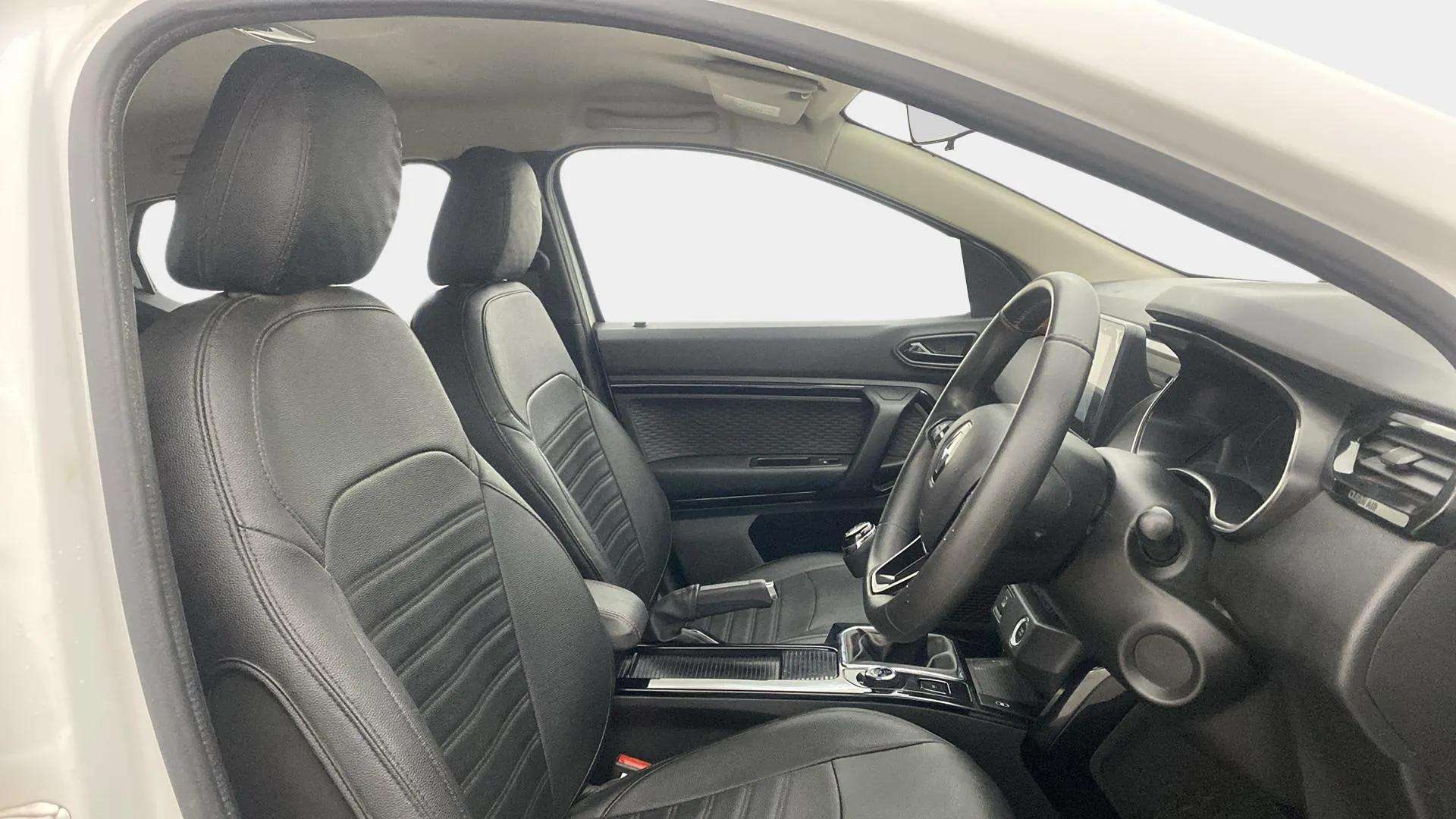 Front-Cabin-View