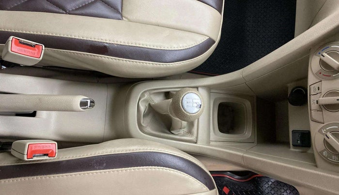 2017 Maruti Swift Dzire VXI, Petrol, Manual, 60,252 km, Gear Lever