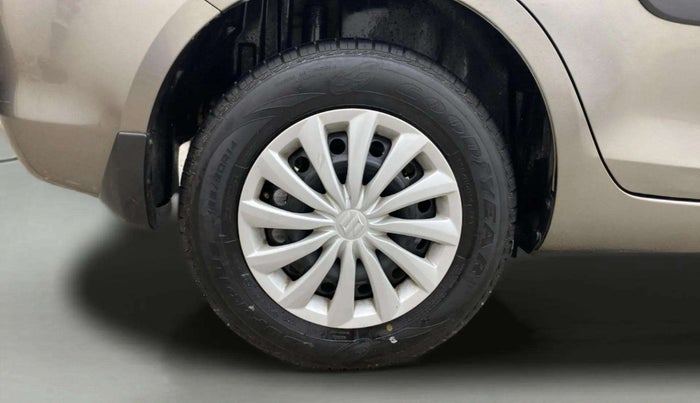 2017 Maruti Swift Dzire VXI, Petrol, Manual, 60,252 km, Right Rear Wheel