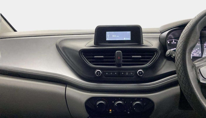 2021 Tata ALTROZ XE PETROL, Petrol, Manual, 30,481 km, Air Conditioner