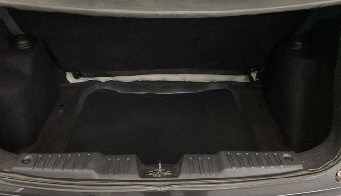 2021 Tata ALTROZ XE PETROL, Petrol, Manual, 30,481 km, Boot Inside
