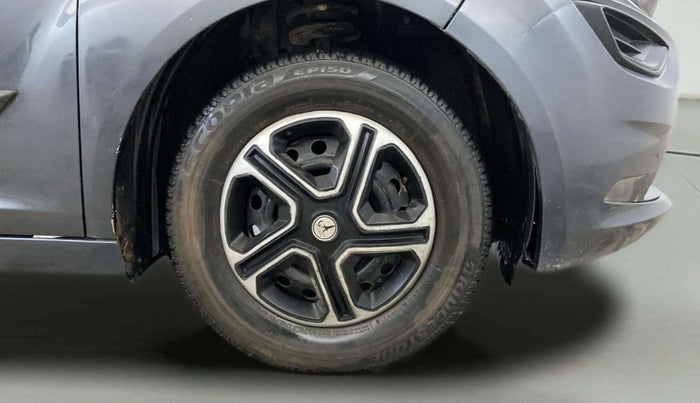 2021 Tata ALTROZ XE PETROL, Petrol, Manual, 30,481 km, Right Front Wheel