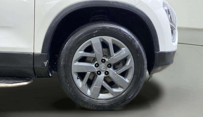 2021 Tata Safari XTA PLUS, Diesel, Automatic, 87,656 km, Right Front Wheel