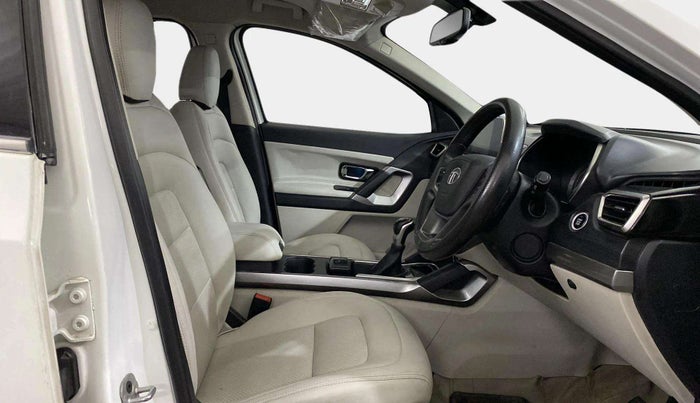 2021 Tata Safari XTA PLUS, Diesel, Automatic, 87,656 km, Right Side Front Door Cabin
