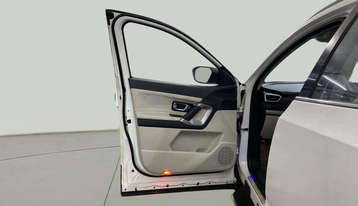 2021 Tata Safari XTA PLUS, Diesel, Automatic, 87,656 km, LHS Front Door
