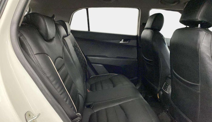 2016 Hyundai Creta SX PLUS 1.6 PETROL, Petrol, Manual, 72,961 km, Right Side Rear Door Cabin
