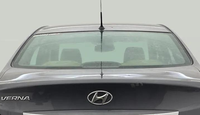 2014 Hyundai Verna FLUIDIC 1.4 VTVT CX, Petrol, Manual, 98,599 km, Rear Windshield