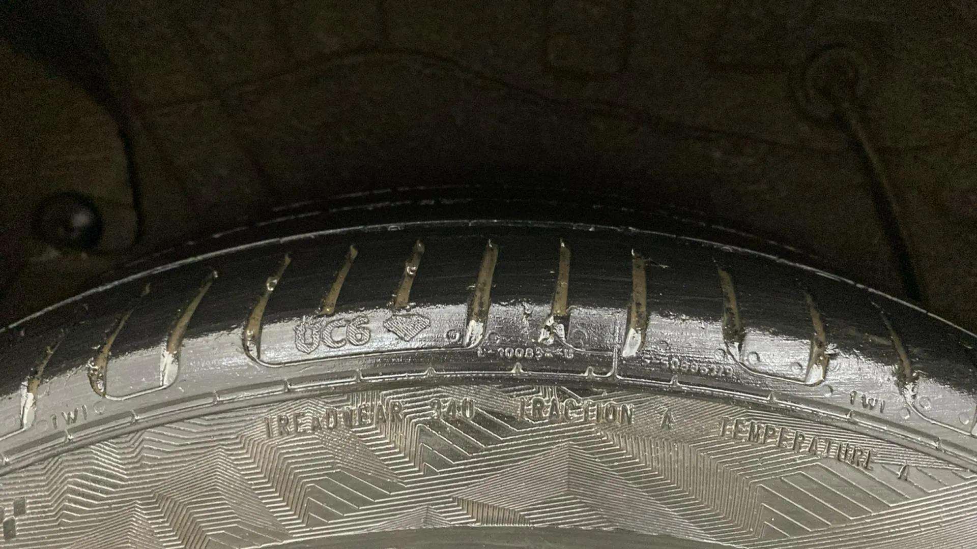 RHS-Rear-Tyre-Tread-19